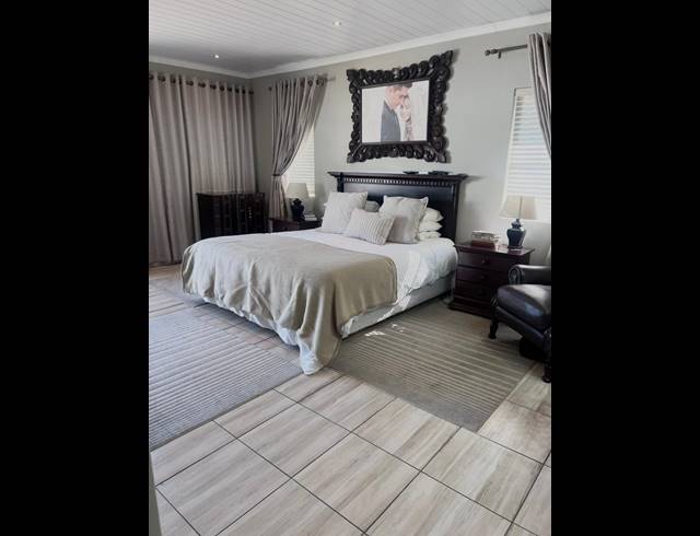 4 BEDROOM TOWNHOUSE FOR SALE IN CASHAN
